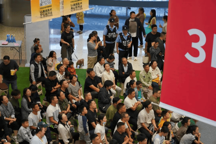 “苏超”点球大战！连云港第二现场的“藏蓝”守护力量