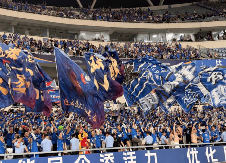 “苏超”点球大战！连云港第二现场的“藏蓝”守护力量